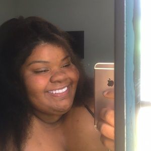 Meet your Posher, Carmen